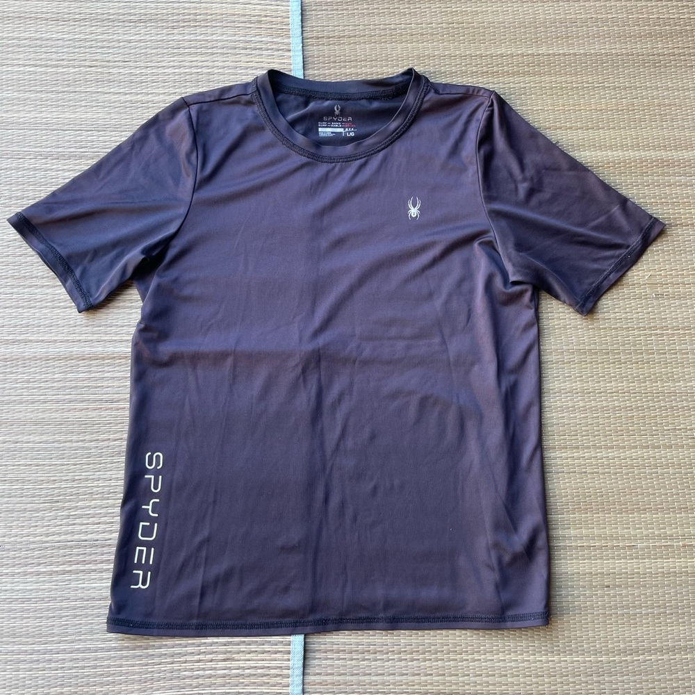 Spider t shirt boys large surf sand snow